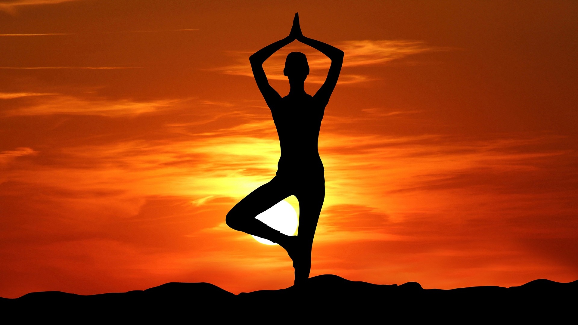 yoga-3426151_1920 Cropped